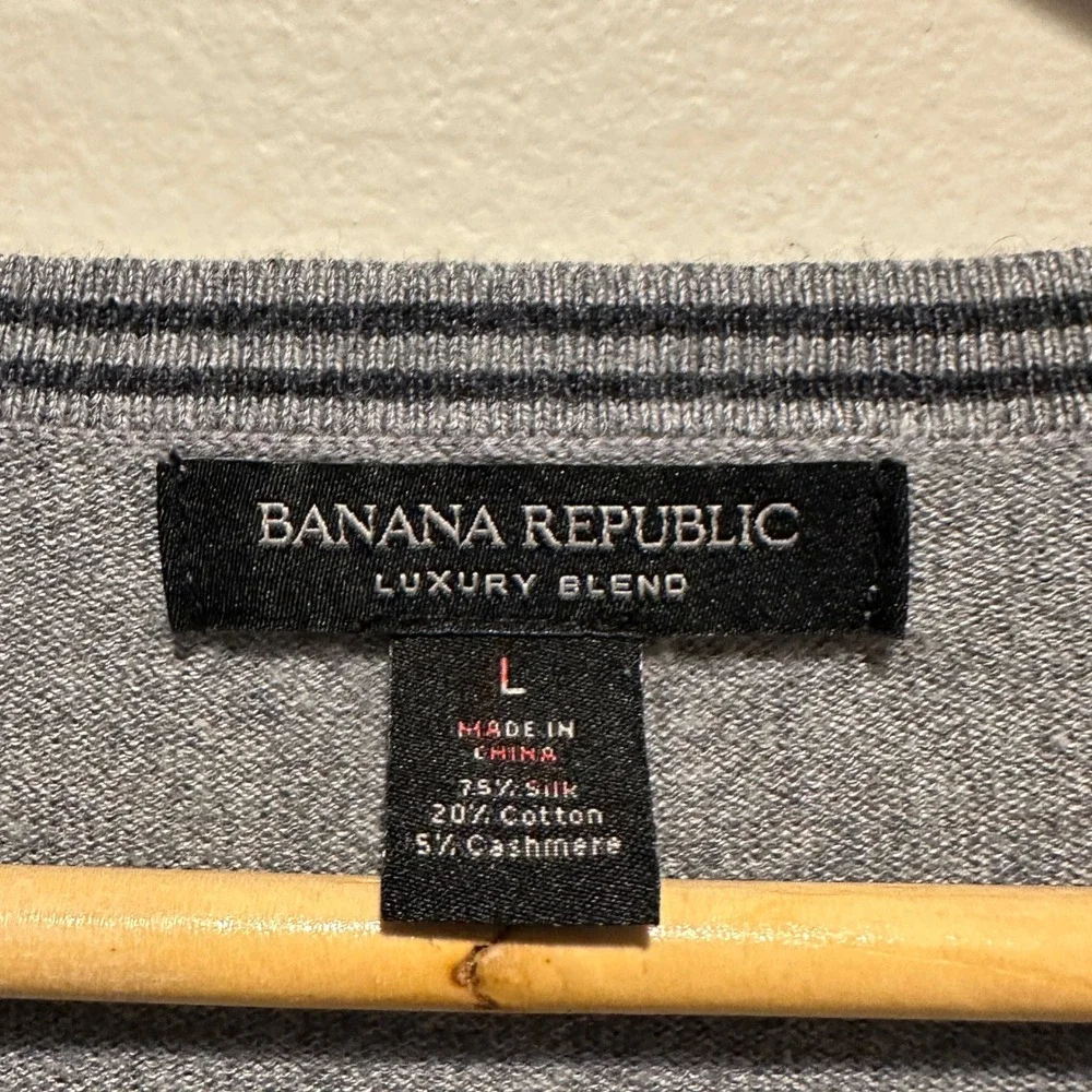 Banana Republic V-Neck Sweater Mens Large Silk Cotton Cashmere Gray Luxury Blend